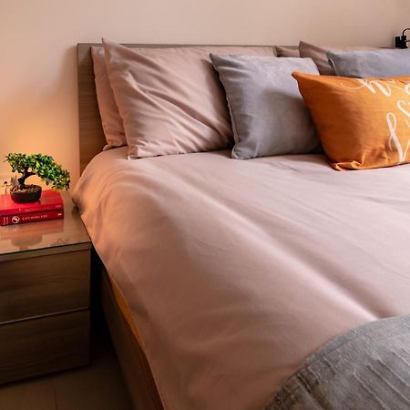 Modern Comfort - 2Br Apartment Center Of St Julians & Paceville San Giuliano Esterno foto