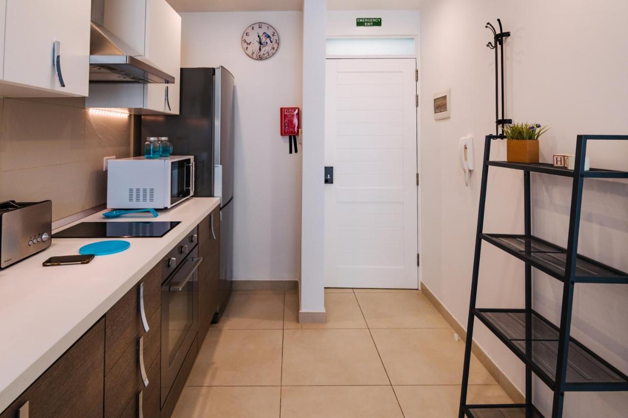 Modern Comfort - 2Br Apartment Center Of St Julians & Paceville San Giuliano Esterno foto