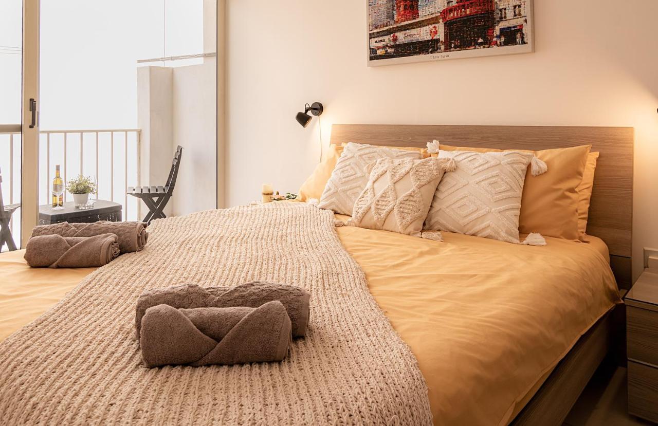 Modern Comfort - 2Br Apartment Center Of St Julians & Paceville San Giuliano Esterno foto
