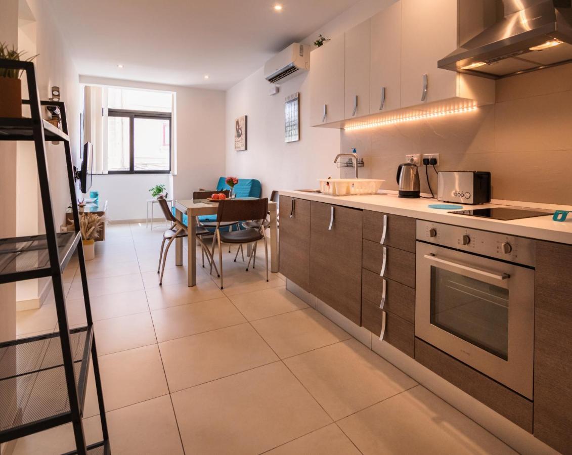 Modern Comfort - 2Br Apartment Center Of St Julians & Paceville San Giuliano Esterno foto