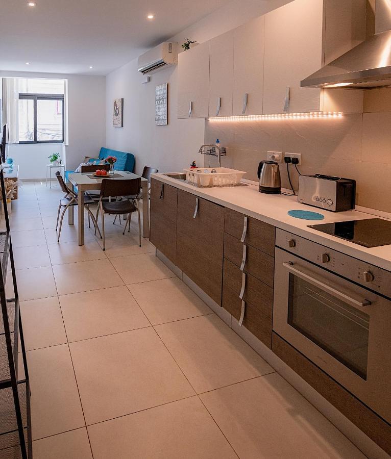 Modern Comfort - 2Br Apartment Center Of St Julians & Paceville San Giuliano Esterno foto